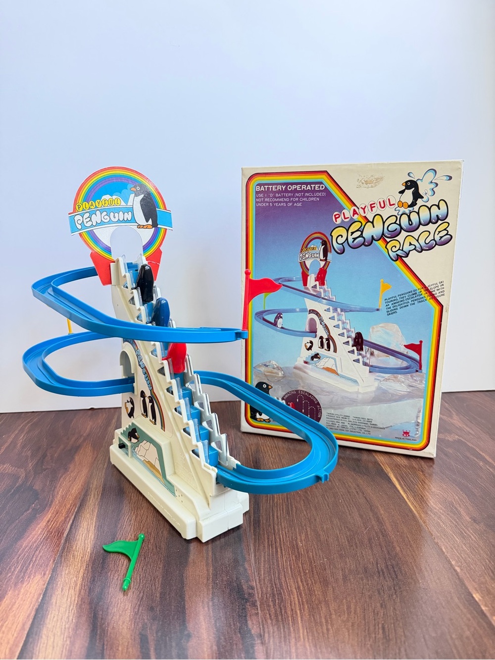 Dytoy Playful Penguin Race Toy Battery Operated Escalator Climbing Stairs 1983